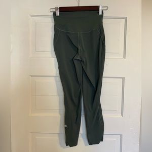 lululemon Base Pace Tight - 23”, smoked spruce - size 4